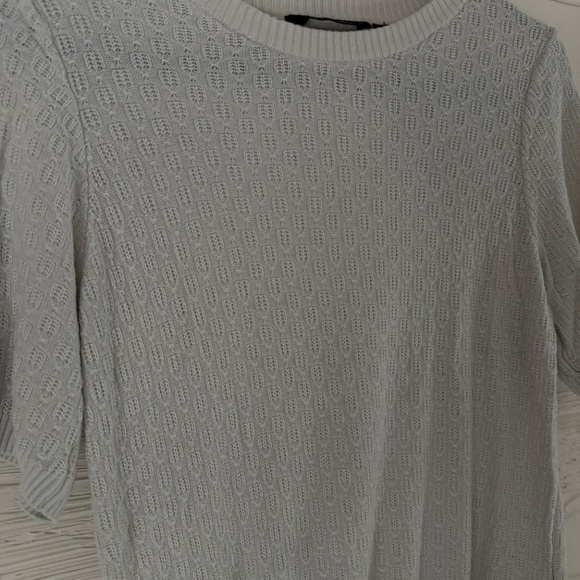 Wardrobe Apparel | Size M | Off-White 100% Viscose Knit Short Sleeve Top - Picture 4 of 6